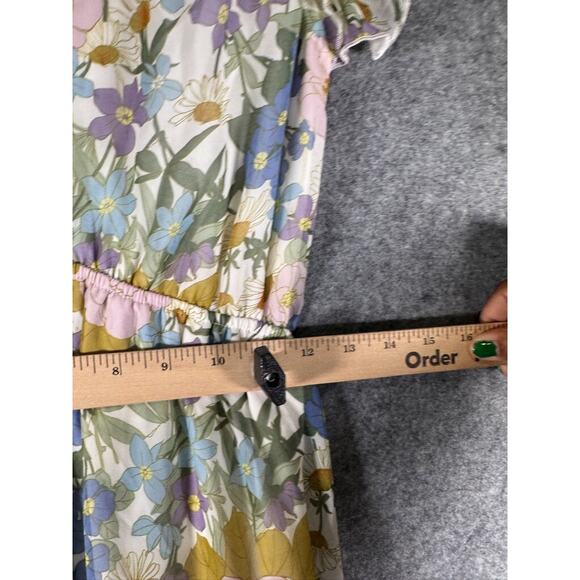 Aura Dress Women Small Short Sleeve Tiered Floral‎ V Neck Boho Feminine Relax - Picture 6 of 9